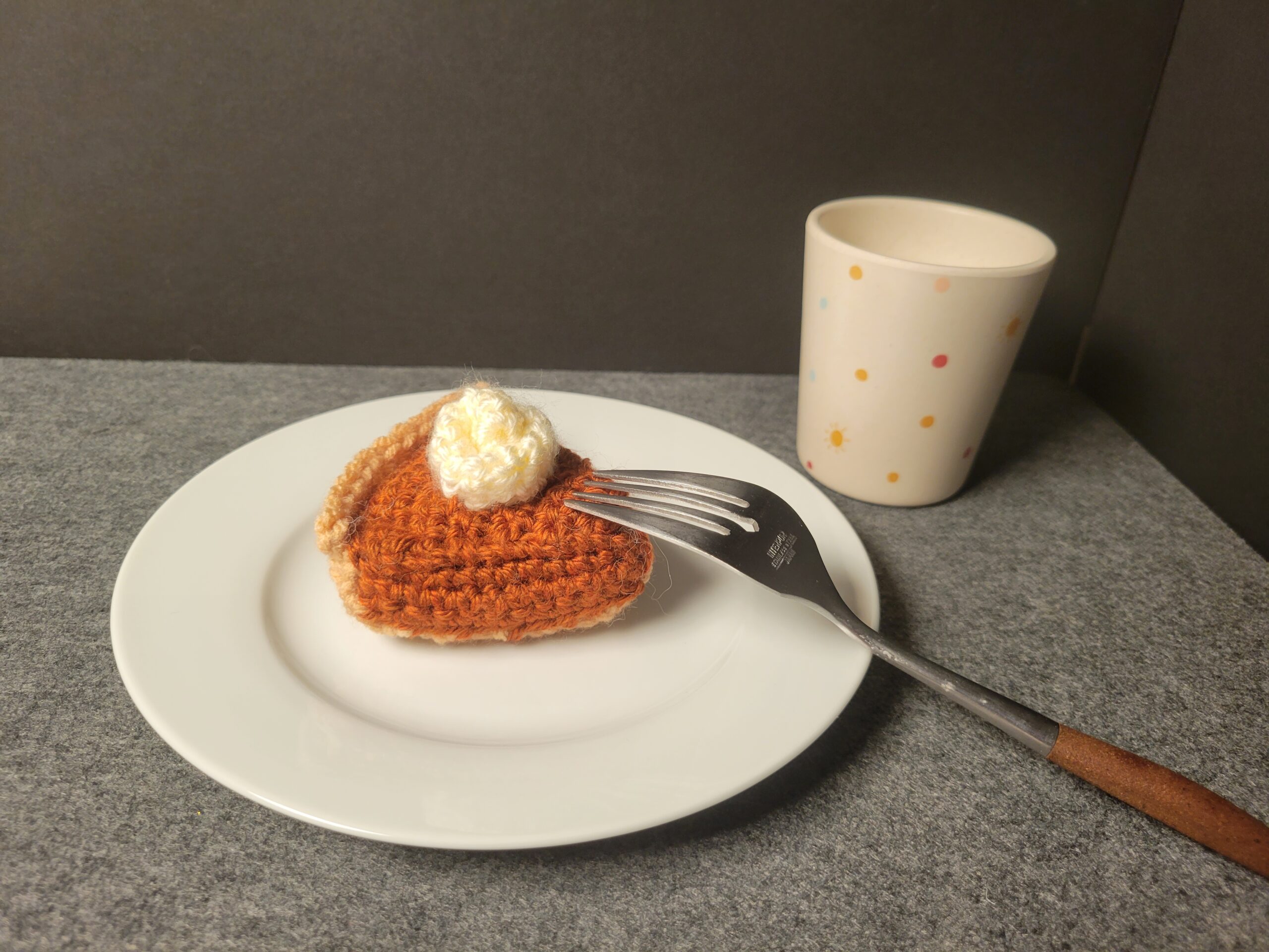 How to Crochet: Crochet Pumpkin Pie Slice with Crochet Whipped Cream