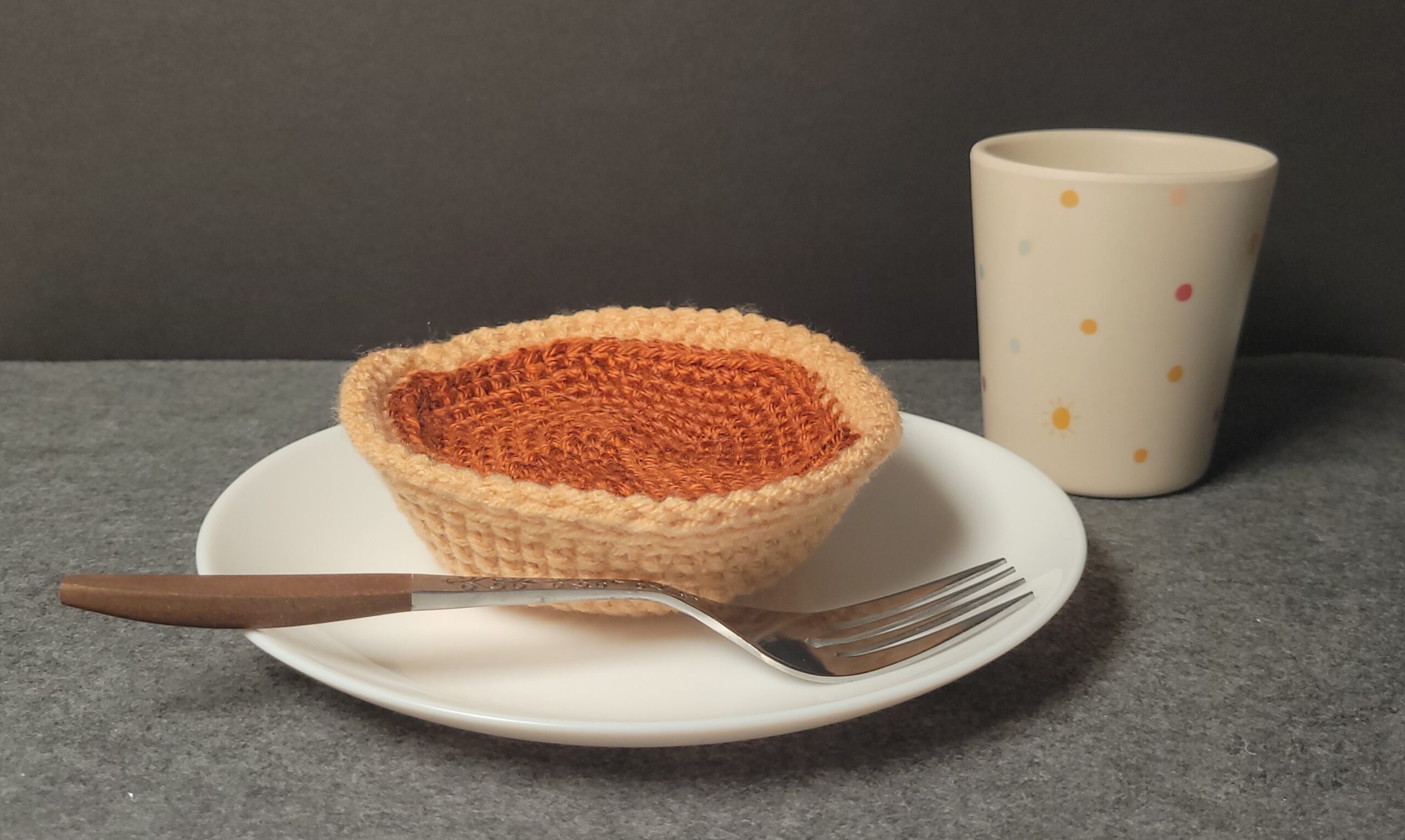 crochet pumpkin pie